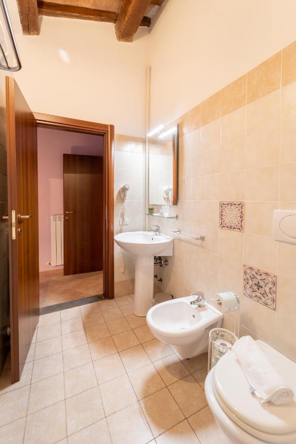 Albergo La Loggia Di San Martino กวลโด ตาดีโน ภายนอก รูปภาพ