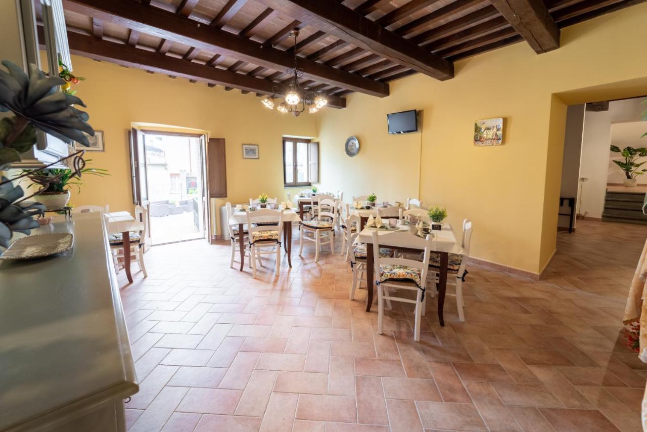 Albergo La Loggia Di San Martino กวลโด ตาดีโน ภายนอก รูปภาพ