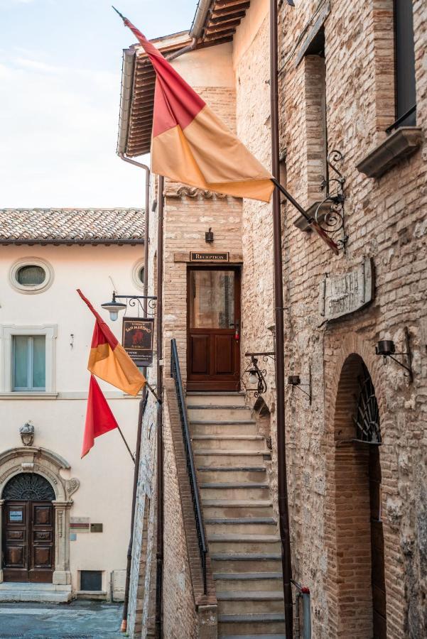 Albergo La Loggia Di San Martino กวลโด ตาดีโน ภายนอก รูปภาพ