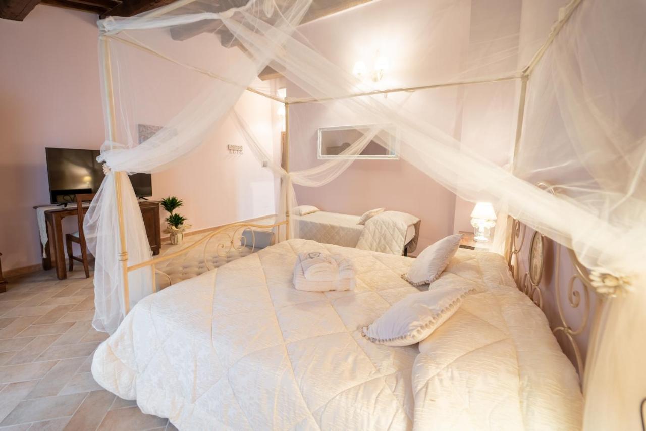 Albergo La Loggia Di San Martino กวลโด ตาดีโน ภายนอก รูปภาพ