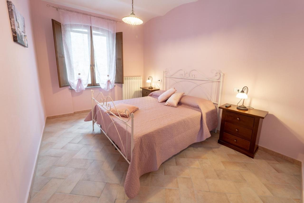 Albergo La Loggia Di San Martino กวลโด ตาดีโน ภายนอก รูปภาพ