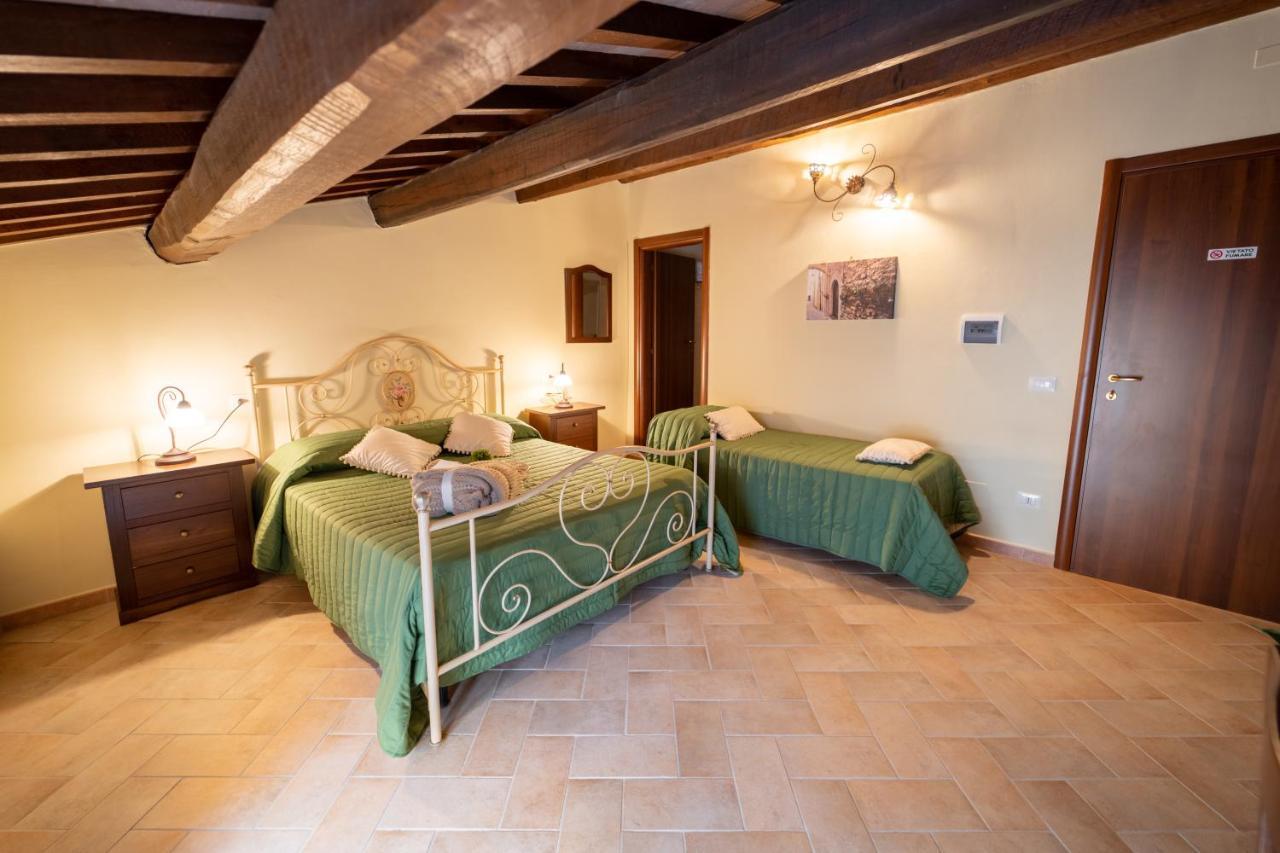 Albergo La Loggia Di San Martino กวลโด ตาดีโน ภายนอก รูปภาพ